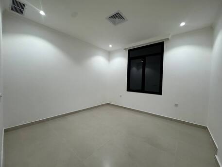 Kuwait City, Apartments/Houses, KWD 550/month,  3 BR,  135 Sq. Meter,  3 Bedroom Ground Floor Apartment For Rent In Salwa  Bl 5 At 550 KD