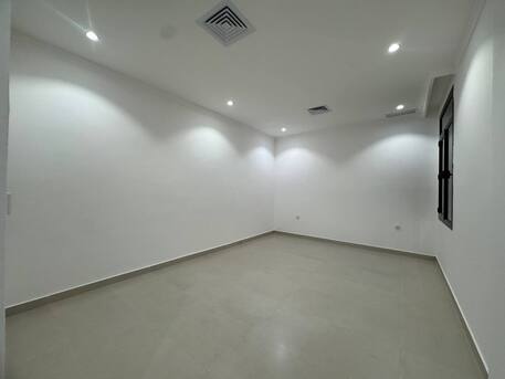 Kuwait City, Apartments/Houses, KWD 550/month,  3 BR,  135 Sq. Meter,  3 Bedroom Ground Floor Apartment For Rent In Salwa  Bl 5 At 550 KD