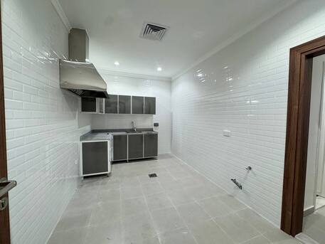 Kuwait City, Apartments/Houses, KWD 550/month,  3 BR,  135 Sq. Meter,  3 Bedroom Ground Floor Apartment For Rent In Salwa  Bl 5 At 550 KD