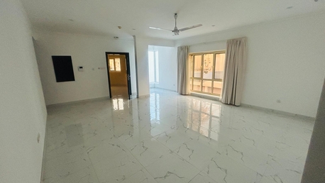 Zinj, Apartments/Houses, BHD 500/month,  3 BR,  SPACIOUS SEMI FURNISHED 3 BHK APARTMENT FOR RENT IN ZINJ  -: SUBEER*38185065