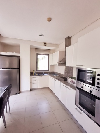 Adliya, Apartments/Houses, BHD 350/month,  Furnished,  2 BR,  Very Brightful,fully Furnished 2 BHK Family Flat With Electricity, Parking @350/In Adliya