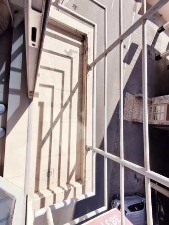 Adliya, Apartments/Houses, BHD 350/month,  Furnished,  2 BR,  Very Brightful,fully Furnished 2 BHK Family Flat With Electricity, Parking @350/In Adliya