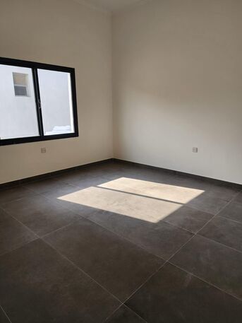 Manama, Villas, BHD 600,  @4BATHROOM Hall Kitchen With Electricity Car Parking Villa For Rent