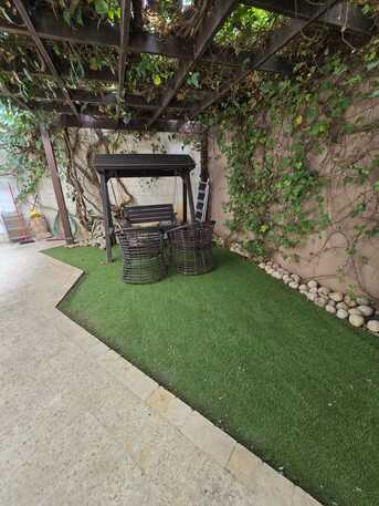 Amman, Apartments/Houses, JOD 14000/year,  Furnished,  3 BR,  Ground Fully Furinshed 3B Apartment With Big Garden In 4 Circle 00962777688956