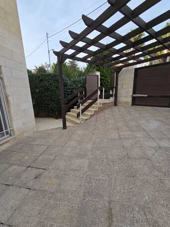 Amman, Apartments/Houses, JOD 14000/year,  Furnished,  3 BR,  Ground Fully Furinshed 3B Apartment With Big Garden In 4 Circle 00962777688956