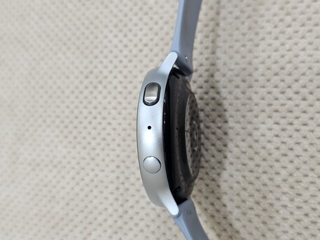 Jeddah, Mobile Phones, SAR 550,  Samsung Watch