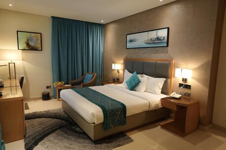 Manama, Holiday/Vacation Rentals, BHD 20/day,  Studio,  33 Sq. Meter,  4 Star Luxury Hotel - 20 BHD  - Deluxe Room - Daily Or Weekly