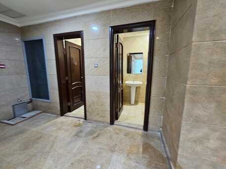 Kuwait City, Offices, KWD 2300,  317 Sq. Meter,  Commercial Floor In Sharq  Area: 317 Square Meters, Second Floor, 5 Civil Numbers