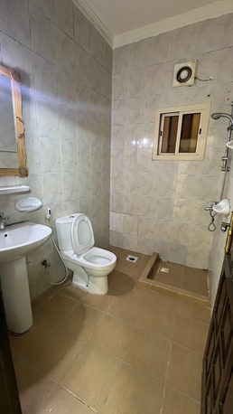 Gudaibiya, Apartments/Houses, BHD 220,  2 BR,  2Bath,Ewa,semi Furnished Spacious Flat 4 Rent N Gudaibiya @ All Inclusive-33112437