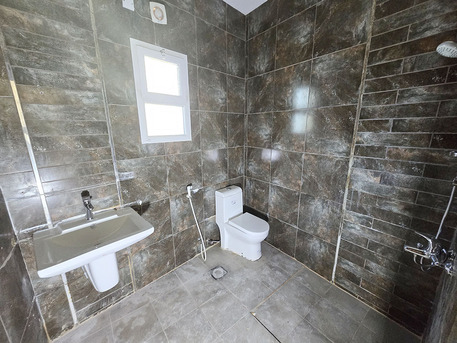 Al Seef, Offices, BHD 300,  100 Sq. Meter,  2BHK Office With 3 Bathroom & AC In Good Location In Seef