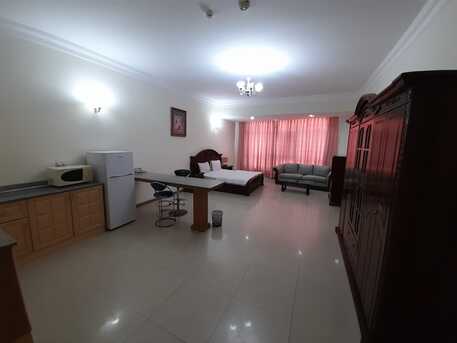 Juffair, Apartments/Houses, BHD 200/month,  Furnished,  Studio,  UNLIMITED EWA : Spacious Studio : Housekeeping: Pool:Gym: HOusekeeping: Internet