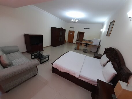 Juffair, Apartments/Houses, BHD 200/month,  Furnished,  Studio,  UNLIMITED EWA : Spacious Studio : Housekeeping: Pool:Gym: HOusekeeping: Internet