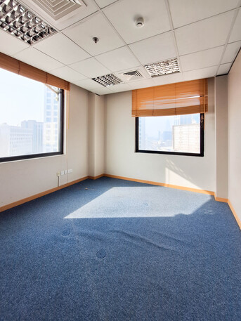 Manama, Offices, BHD 693,  210 Sq. Meter,  For Rent Commercial Offices With Central Air Conditioning In The Diplomatic Area