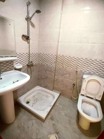 Salmaniya, Apartments/Houses, BHD 250/month,  Furnished,  2 BR,  110 Sq. Meter,  2 BHK  Apartment For Rent In Salmaniya