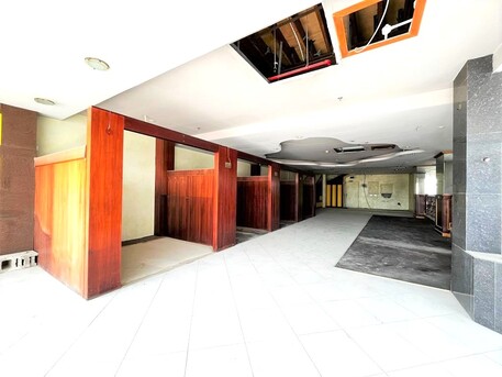 Riffa, Shops, BHD 2500,  548 Sq. Meter,  Commercial Showroom For Rent In Buhair &ndash; Riffa BD.2500/-