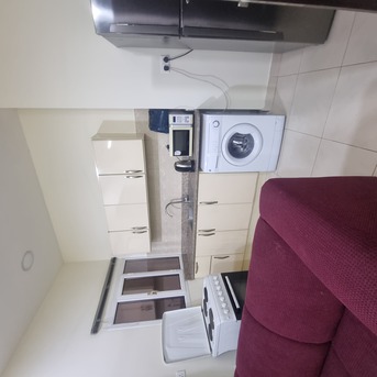 Salmaniya, Apartments/Houses, BHD 220/month,  Studio,  &1BATHROOM  Kitchen With Electricity  Fully Furnished Car Parking