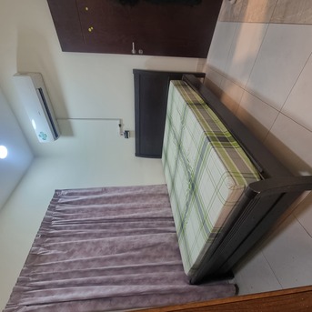 Salmaniya, Apartments/Houses, BHD 200/month,  Studio,  *1BATHROOM  Kitchen With Electricity  Fully Furnished Car Parking