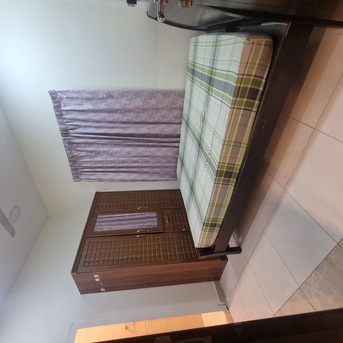 Salmaniya, Apartments/Houses, BHD 200/month,  Studio,  *1BATHROOM  Kitchen With Electricity  Fully Furnished Car Parking