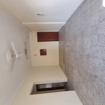 Adliya, Apartments/Houses, BHD 200/month,  3 BR,  @2BATHROOM Hall Kitchen Without Electricity Car Parking