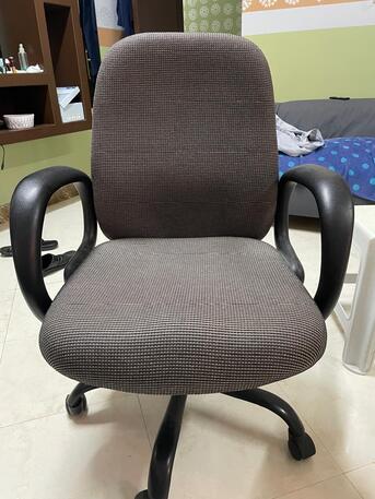 Al Malaz, Household Items, SAR 300,  5 Star Based Office/Study Revolving Chair (Dark Color Fabric)