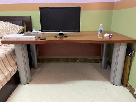 Al Malaz, Household Items, SAR 400,  Study/Office Table