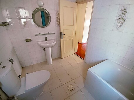 Mahooz, Villas, BHD 950,  400 Sq. Meter,  4 BHK Garden Villa For Rent In Mahooz Prime Location- BD 950/-