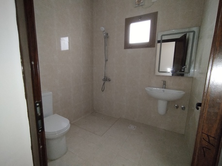 Tubli, Apartments/Houses, BHD 150/month,  2 BR,  New. 2Bath Hall Kitche. Lift.Car-parking. Unfurnished & Exclusive Ewa In -(((Tubli)))