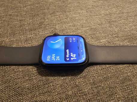 Al Sulaymaniyyah, Mobile Phones, SAR 650,  Apple Watch Series 7 (45mm)