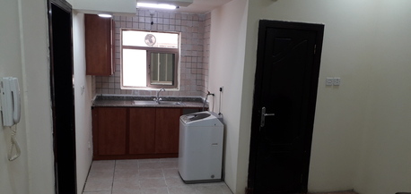 Hoora, Apartments/Houses, BHD 160/month,  Studio,  100 Sq. Meter,  1 Bhk Semi Furnished Flat (with Ewa )available In Hoora Call Aleena