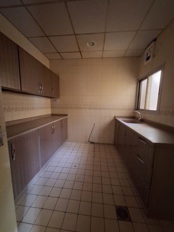 Manama, Apartments/Houses, BHD 300/month,  3 BR,  180 Sq. Meter,  Rasruman Area Spacious 3 Bedroom Apartment Available For Rent