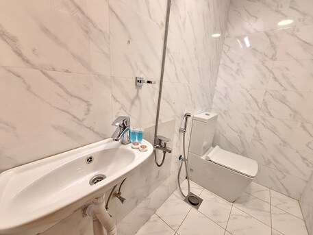 Juffair, Apartments, Flats, Houses & Villas, BHD 280/month,  Furnished,  Studio,  Unlimited Ewa | Monthly Or Yearly Basis | Modern Interior | Spacious | Wifi & Hk