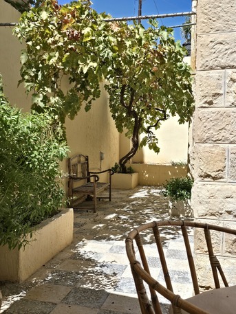 Amman, Apartments/Houses, JOD 12000/year,  Furnished,  2 BR,  Ground Fully Furinshed 2B Apartment With Outside Garden In Jabal Webdeh 00962777688956