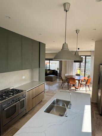 Amman, Apartments/Houses, JOD 20000/year,  Furnished,  3 BR,  Fully Furnished 3B Apart With Baconly In Der Ghbar 00962777688956