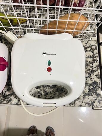 Manama, Household Items, BHD 2,  Westinghouse Sandwich Maker For Sale