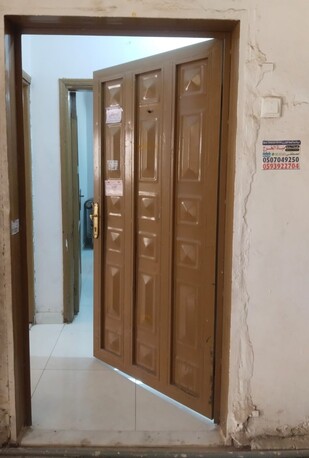 Riyadh, Housing Exchanges, SAR 1800/month,  2 BR,  SAR 1800, 2 Bed Room Sharing Flat Fully Furnished For Family
