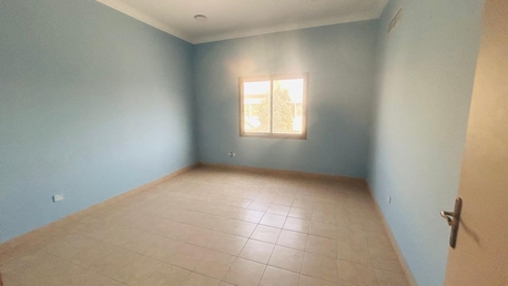 Zinj, Apartments/Houses, BHD 350/month,  2 BR,  SPACIOUS COMMERCIAL SEMI FURNISHED 2 BHK APARTMENT FOR RENT IN ZINJ--: SUBEER*38185065