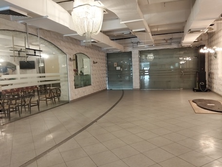 Adliya, Factories, BHD 2000,  Restaurant Spesc For Rent In -(((Adliya )))