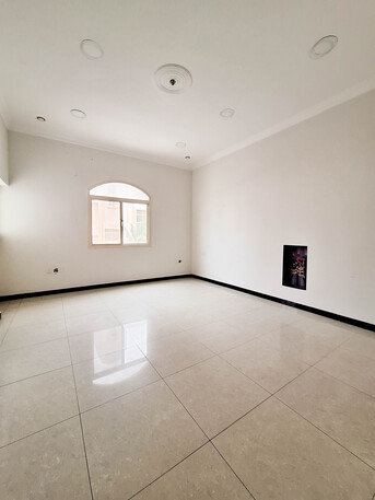 Sanabis, Offices, BHD 250,  85 Sq. Meter,  For Rent, A Commercial Office Apartment In The Sanabis Area, Near The Exhibition Center An