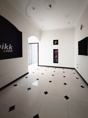 Sanabis, Offices, BHD 250,  85 Sq. Meter,  For Rent, A Commercial Office Apartment In The Sanabis Area, Near The Exhibition Center An