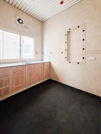 Sanabis, Offices, BHD 250,  85 Sq. Meter,  For Rent, A Commercial Office Apartment In The Sanabis Area, Near The Exhibition Center An