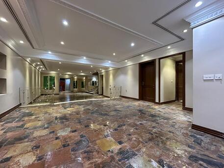 Kuwait City, Villas, KWD 1600,  For Rent A Villa In Salwa, 5 Rooms, Ground Floor, Laundry Room - Maid