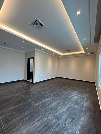 Kuwait City, Apartments/Houses, KWD 1050/year,  3 BR,  For Rent, A Floor In West Mishref, Area 250 Square Meters - 3 Master Rooms - A Maid