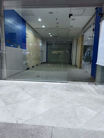 Kuwait City, Shops, KWD 840,  Shop For Rent In Hawalli, Suitable For All Activities, Area 27 Square Meters, Main Street