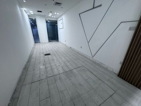 Kuwait City, Shops, KWD 700,  Shop For Rent In Hawalli, Suitable For All Activities, Area 24 Square Meters On The Street