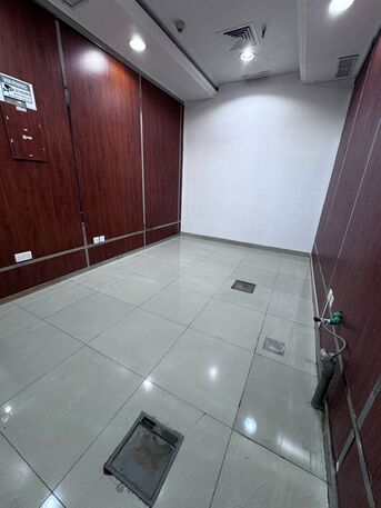 Kuwait City, Shops, KWD 400,  Shops For Rent In Hawalli, Suitable For All Activities, Area 16 Square Meters