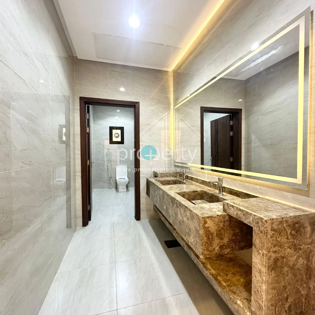 Kuwait City, Apartments/Houses, KWD 1150/month,  4 BR,  Four Master Bedroom Floor For Rent In Mansouriya