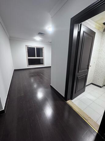 Kuwait City, Apartments/Houses, KWD 650/month,  3 BR,  For Rent In Jabriya, An Apartment With 3 Rooms, 4 Bathrooms, A Balcony, And A Kitchen