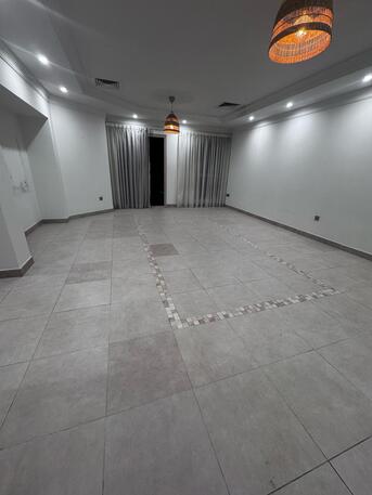 Kuwait City, Apartments/Houses, KWD 700/month,  3 BR,  For Rent In Jabriya, An Apartment With 3 Rooms, 4 Bathrooms, A Balcony, And A Kitchen