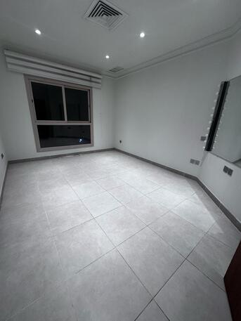 Kuwait City, Apartments/Houses, KWD 700/month,  3 BR,  For Rent In Jabriya, An Apartment With 3 Rooms, 4 Bathrooms, A Balcony, And A Kitchen