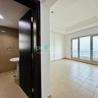 Salmiya, Apartments/Houses, KWD 750/month,  2 BR,  Sea View Two Bedroom Floor For Rent In Salmiya